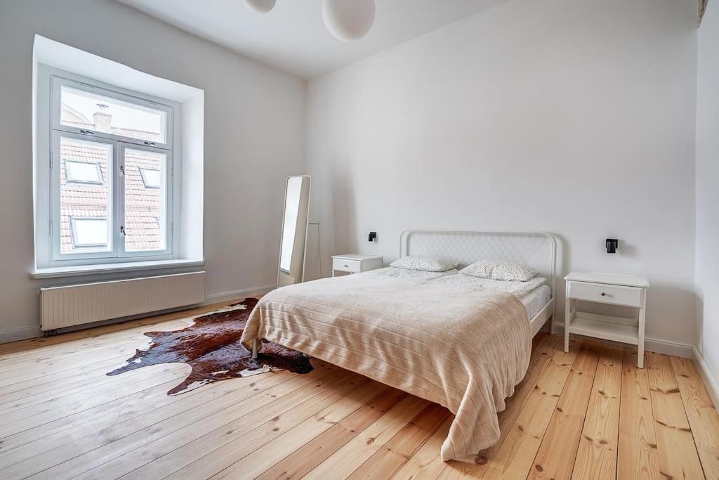Spacious 2-Bedroom Flat In Old Town By Urban Rent Wilna Exterior foto