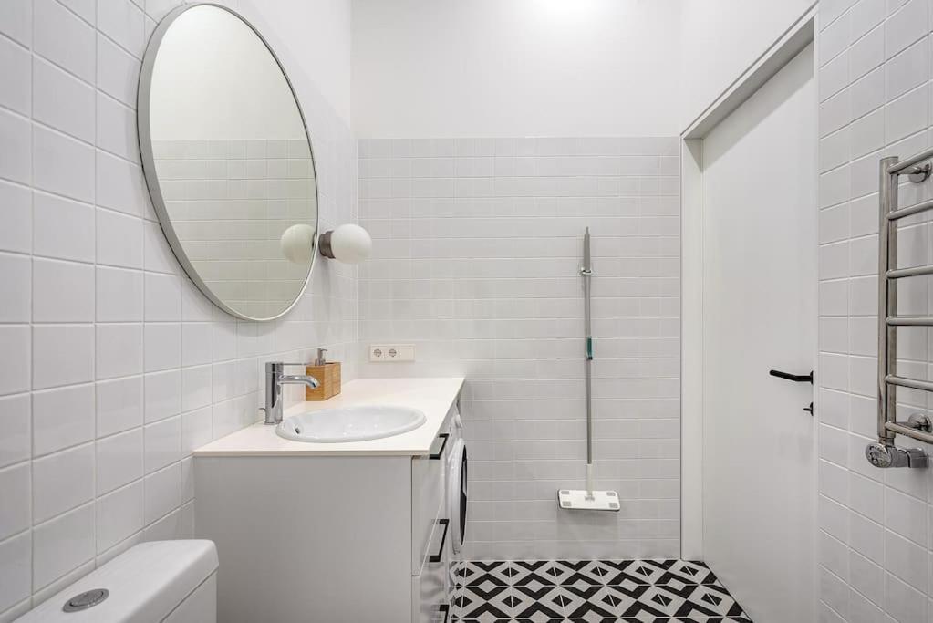 Spacious 2-Bedroom Flat In Old Town By Urban Rent Wilna Exterior foto